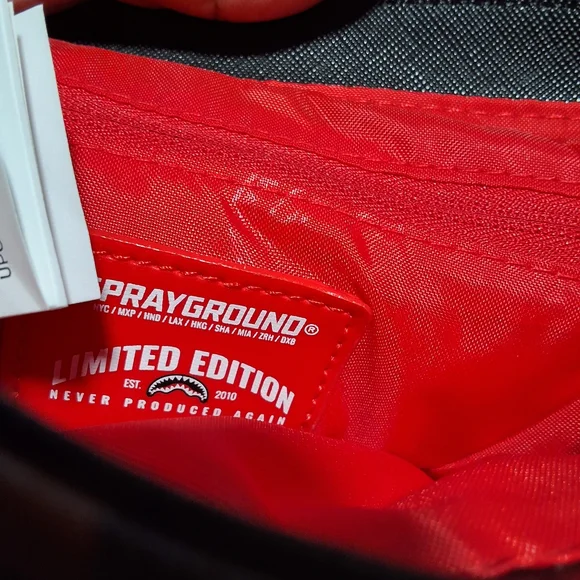 Sprayground Brown Checkered Shark Messenger Bag - Picture 4 of 4